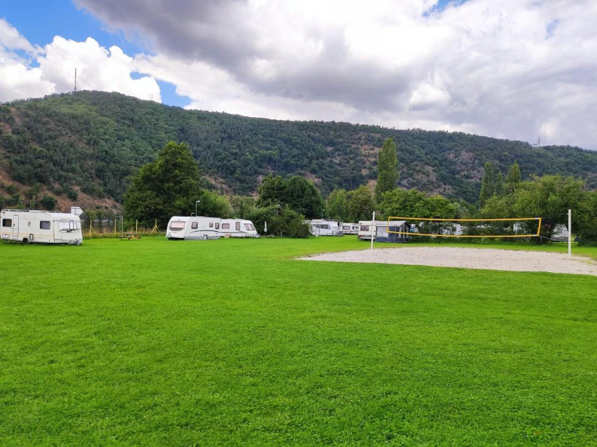 Hotel Lávka Park Skochovice Vrané nad Vltavou Exteriér fotografie